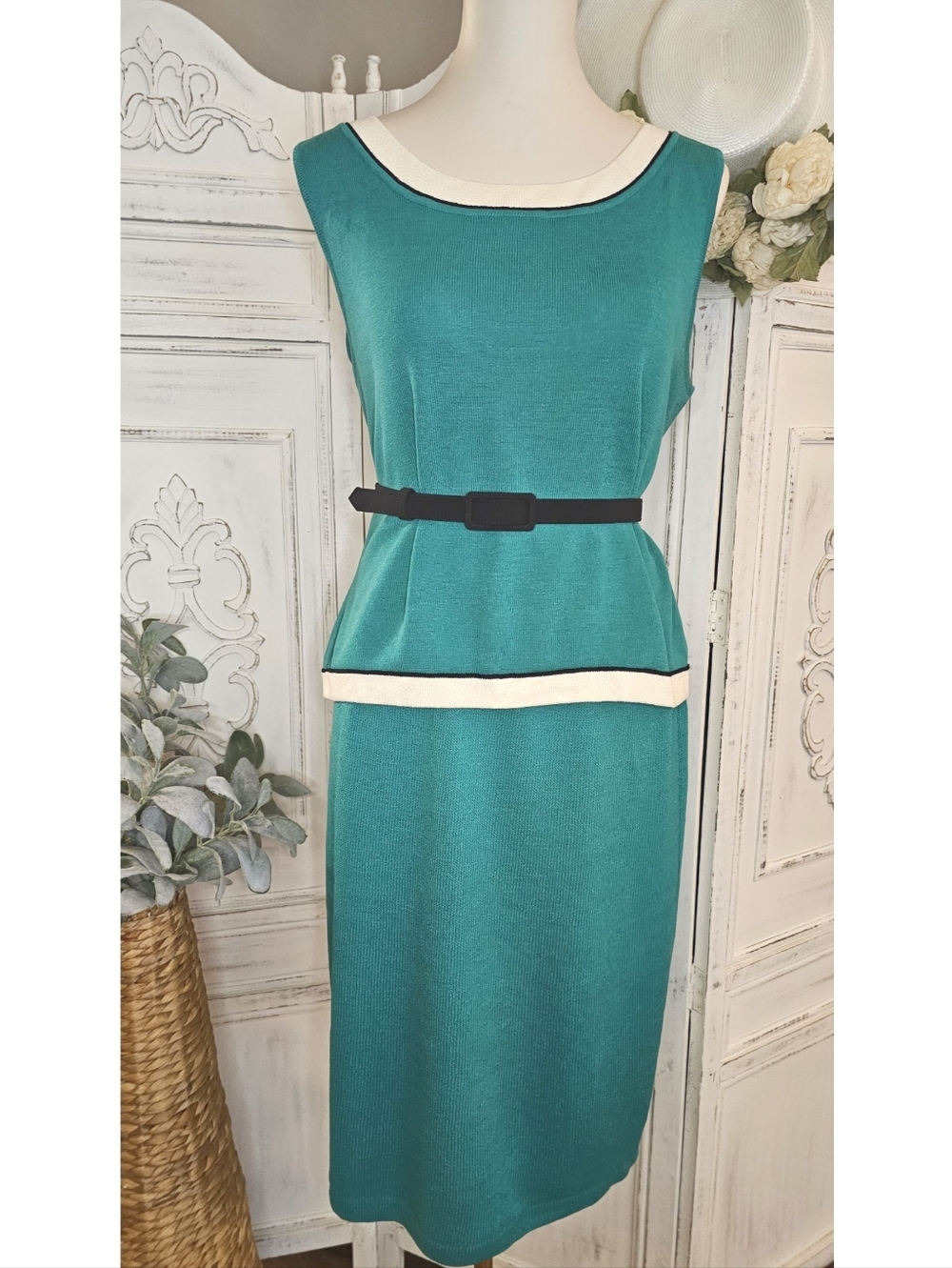Vintage St. John Collection Teal Knit Sleeveless Skirt Set